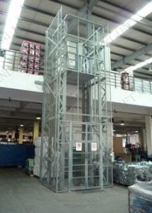 lift barang-cargo lift